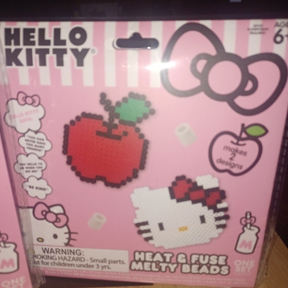 Hello Kitty Heat and Fuse Melty Beads - Picture 2 of 4